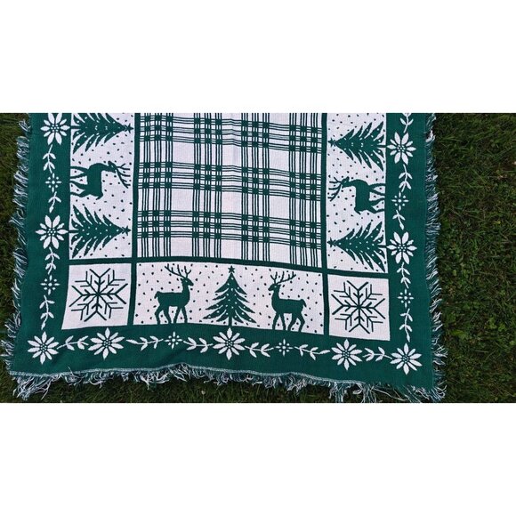 Vintage Winter Tapestry Throw Blanket Green White Christmas Deer Cabin Decor - Picture 3 of 8